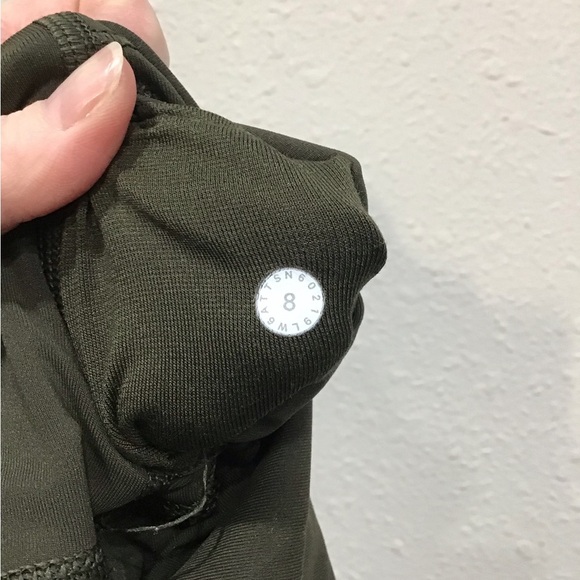 Lululemon Wunder Under Crop 21” High-Rise Full-On Luxtreme Olive Leggings Sz 8 - Picture 4 of 6